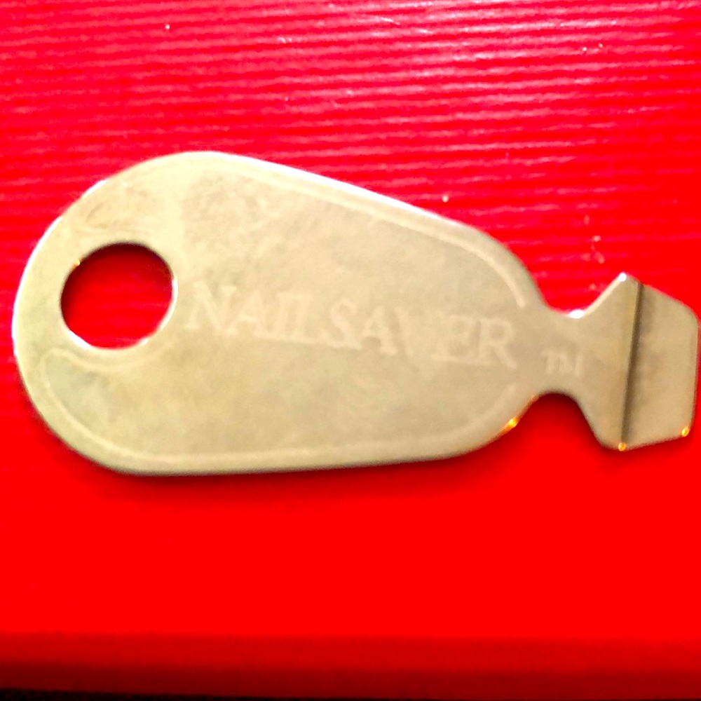FABULOUS Nail Saver.